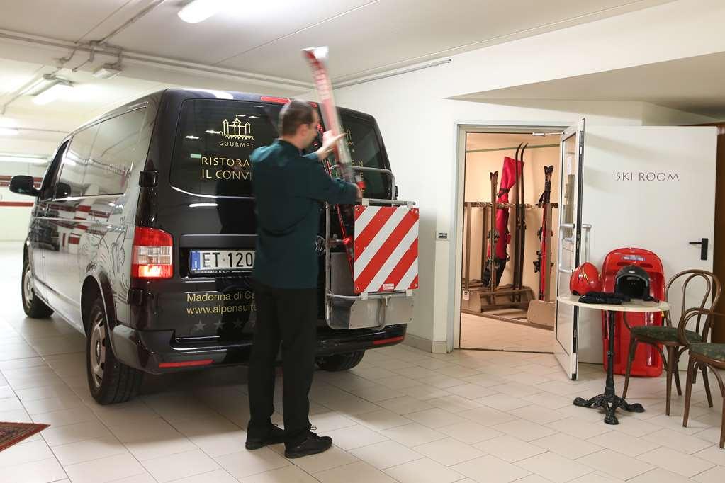 Alpen Suite Hotel Madonna Fasiliteter bilde