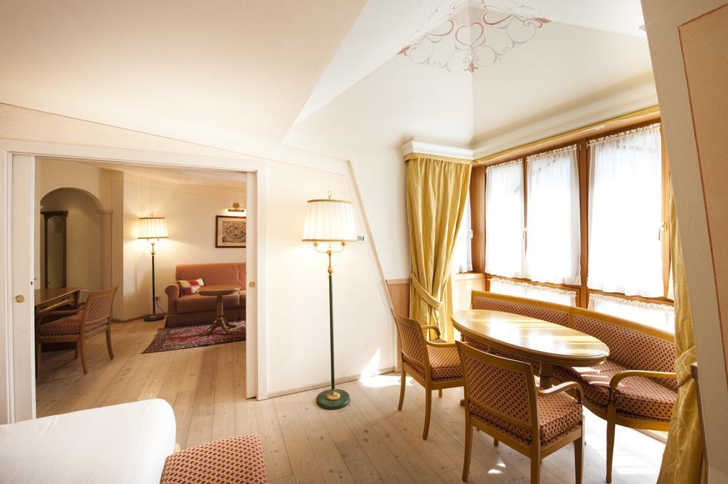 Alpen Suite Hotel Madonna Eksteriør bilde