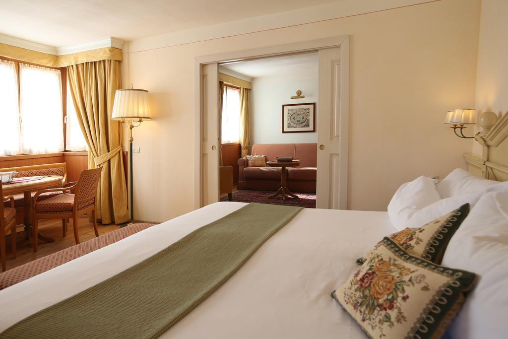 Alpen Suite Hotel Madonna Eksteriør bilde