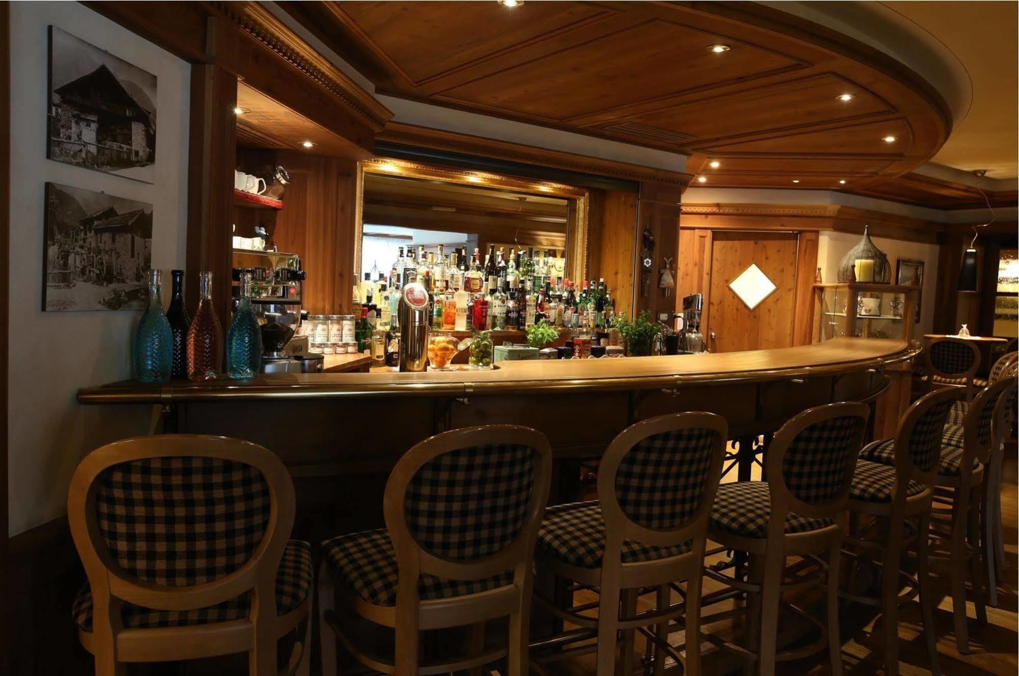 Alpen Suite Hotel Madonna Eksteriør bilde